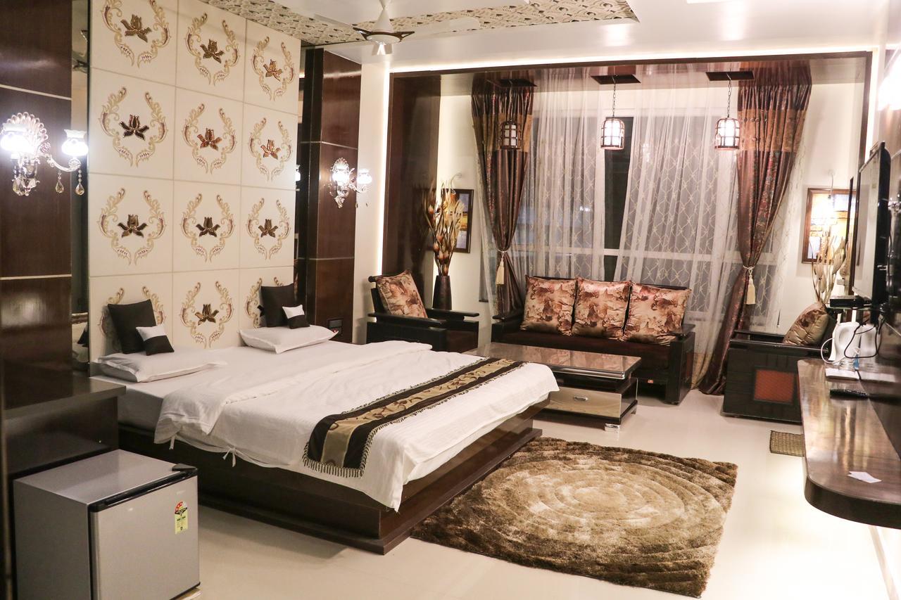 Hotel Rajahamsa Anantapur Exterior foto