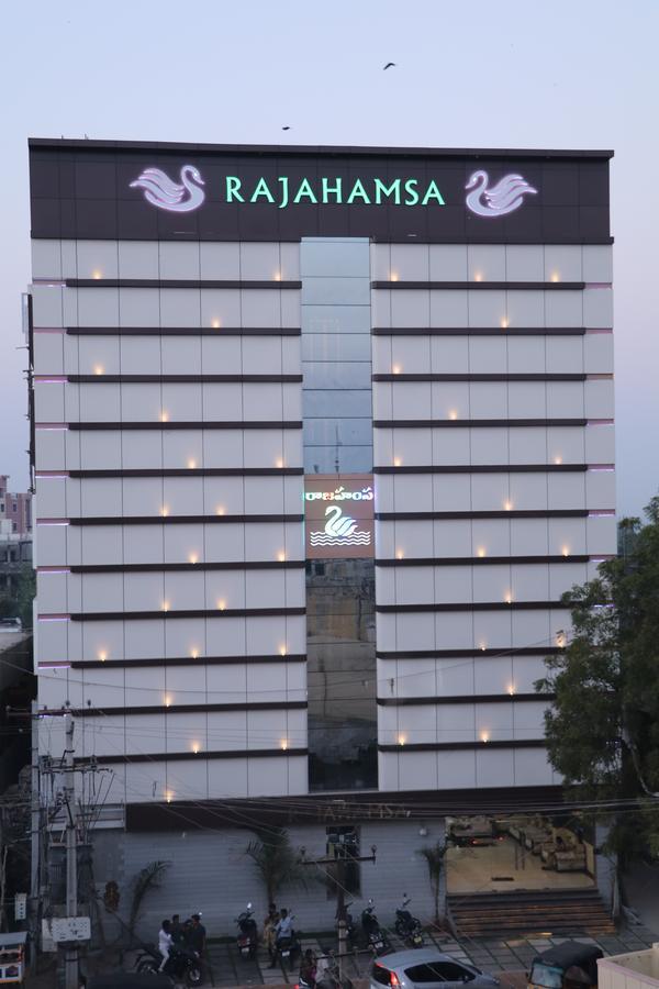 Hotel Rajahamsa Anantapur Exterior foto